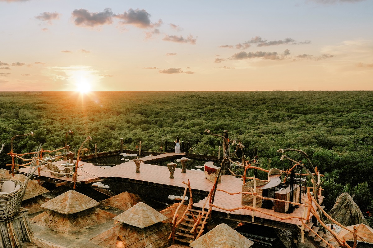 roof terrace overlooking the Tulum jungle