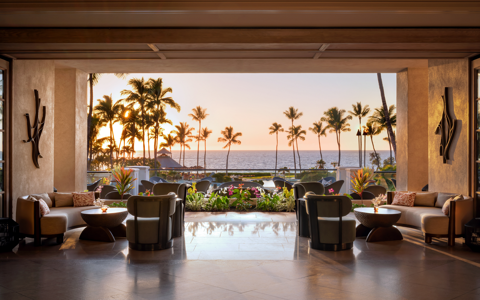 hotel lobby - HBA San Francisco Transforms Design of Fairmont Orchid
