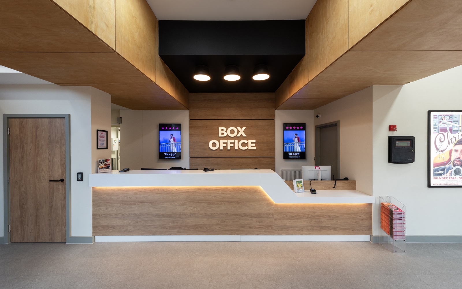 James Latham provides HIMACS® bringing style and strength to Lichfield Garrick Theatre’s stunning new ticket desk and bar areas