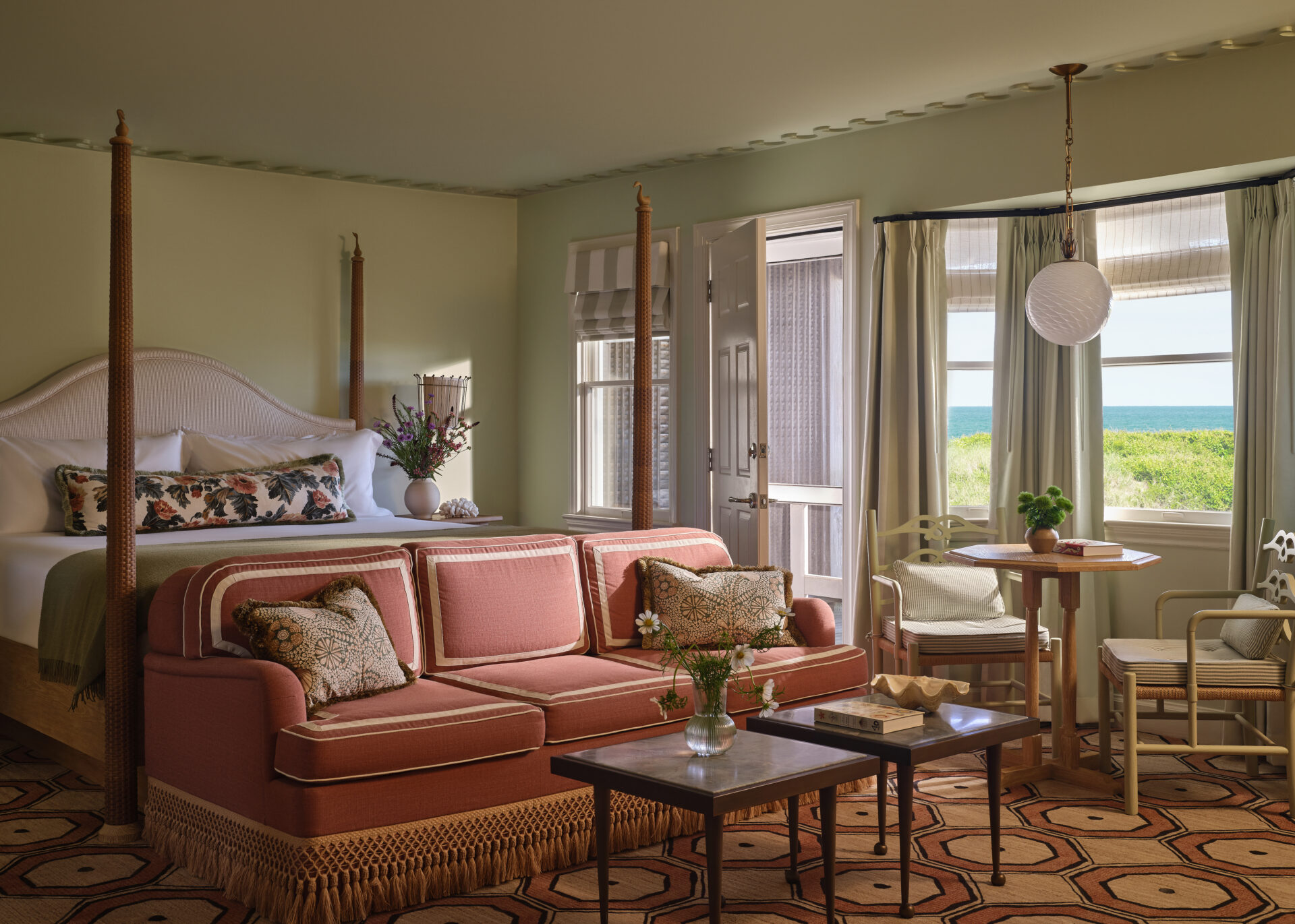 Four poster bed in guest room at Sanderling Resort