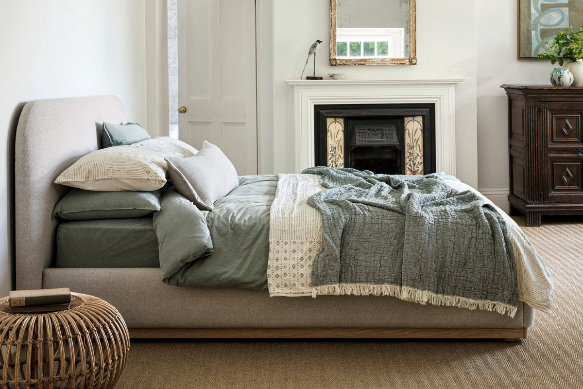 The Narrow Halstock Bed from Naturalmat