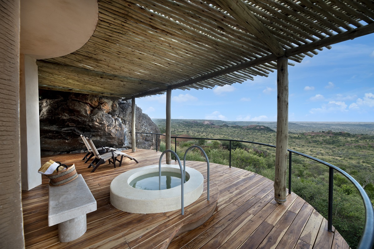 cold plunge and yoga deck at suyian Lodge with view across Kenyan plains