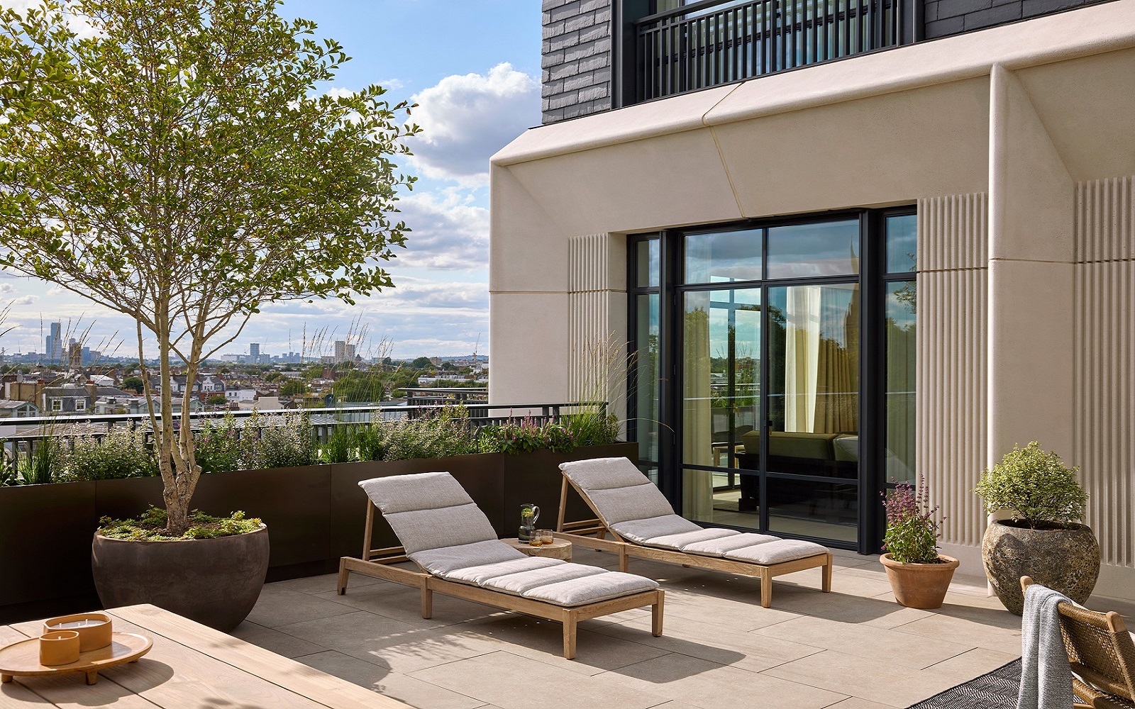 Six_Senses_London_Notting_Hill_Suite_Terrace_Loungers