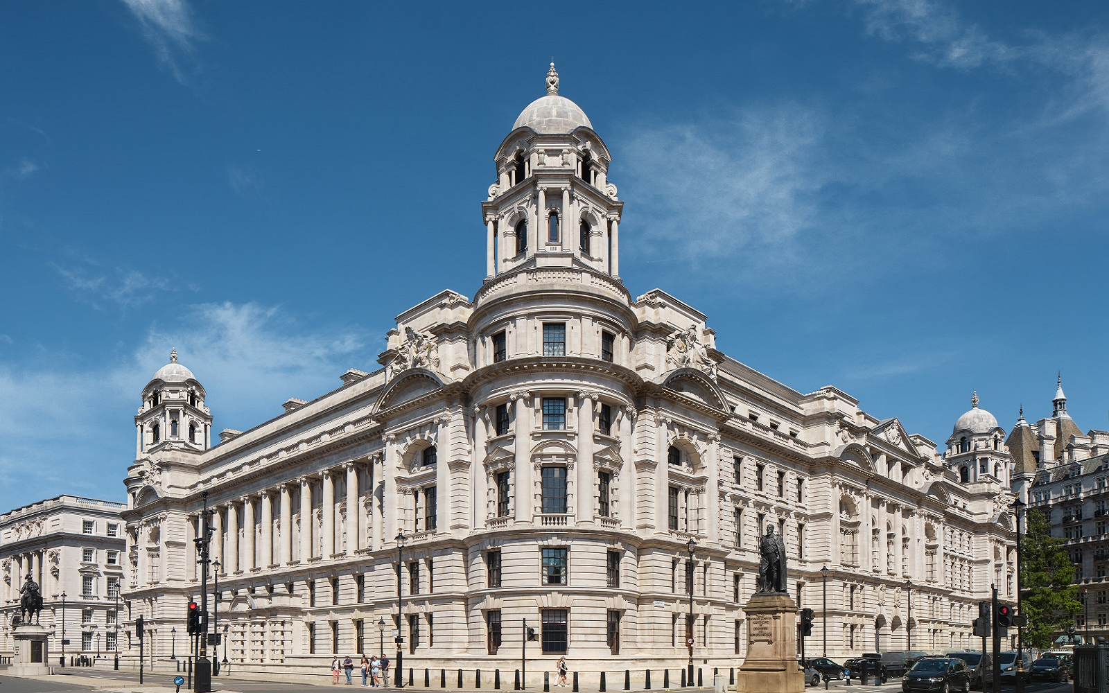 facade Raffles London at The OWO