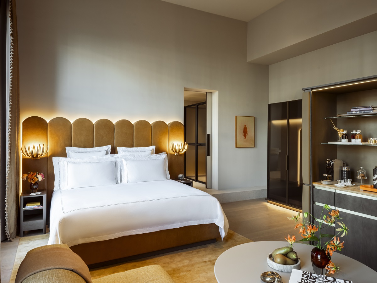 bespoke scalloped headboard and furniture in Rosewood Amsterdam crafted by VIRIATO