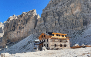 In the heart of the Brenta Dolomites, at 2,580 meters above sea level, Rifugio Alimonta