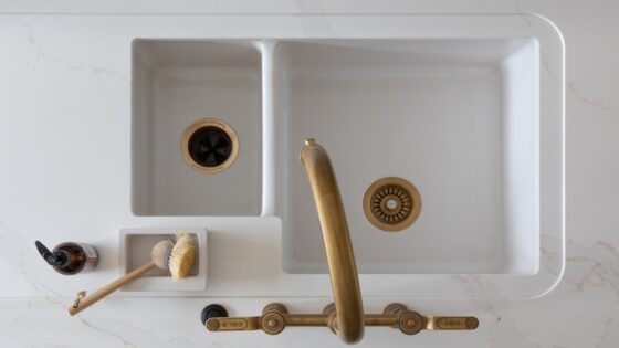 handcrafted fire clay sink from Shaws and House of Rohl