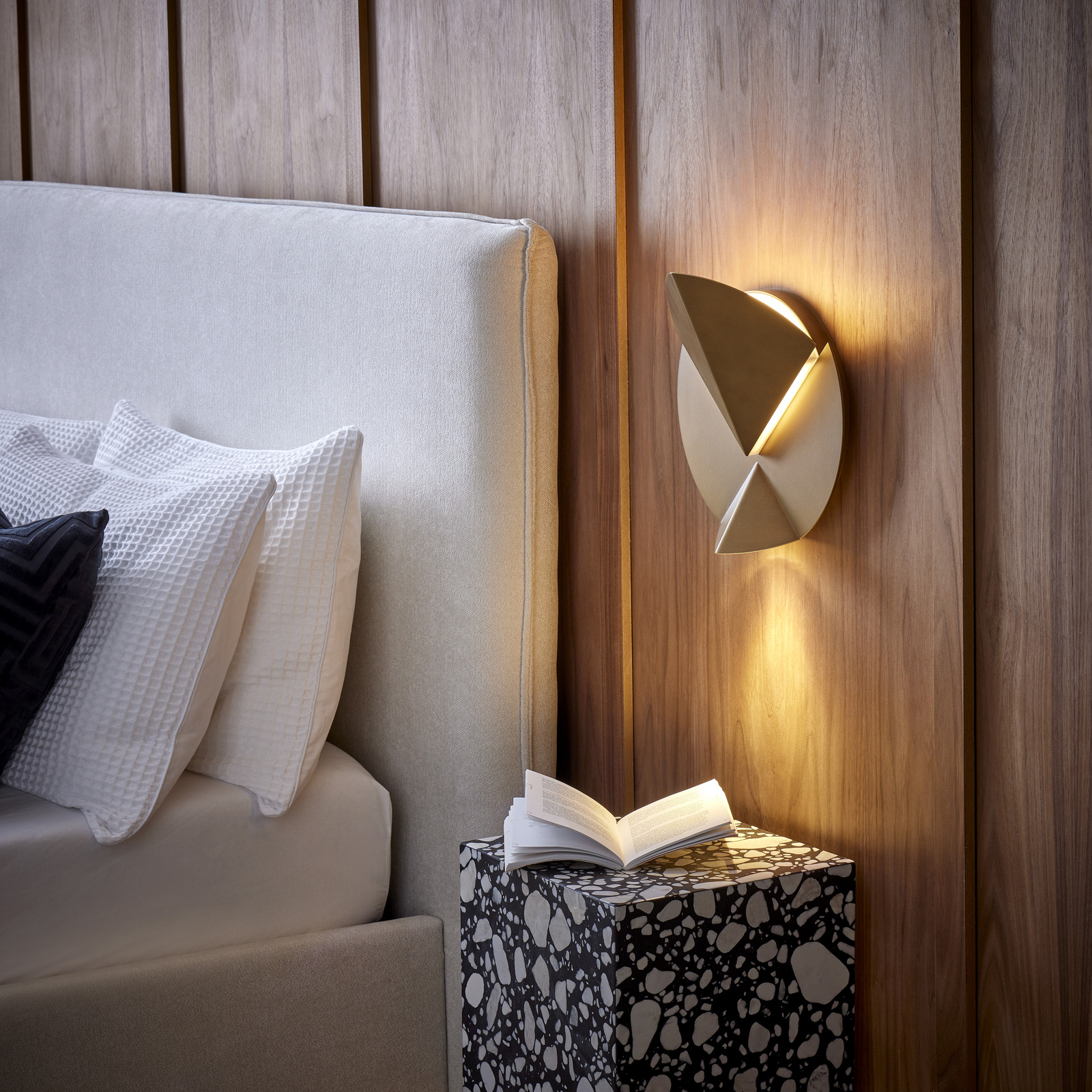 Functional & decorative - Sydney wall light © Northern Lights.jpg