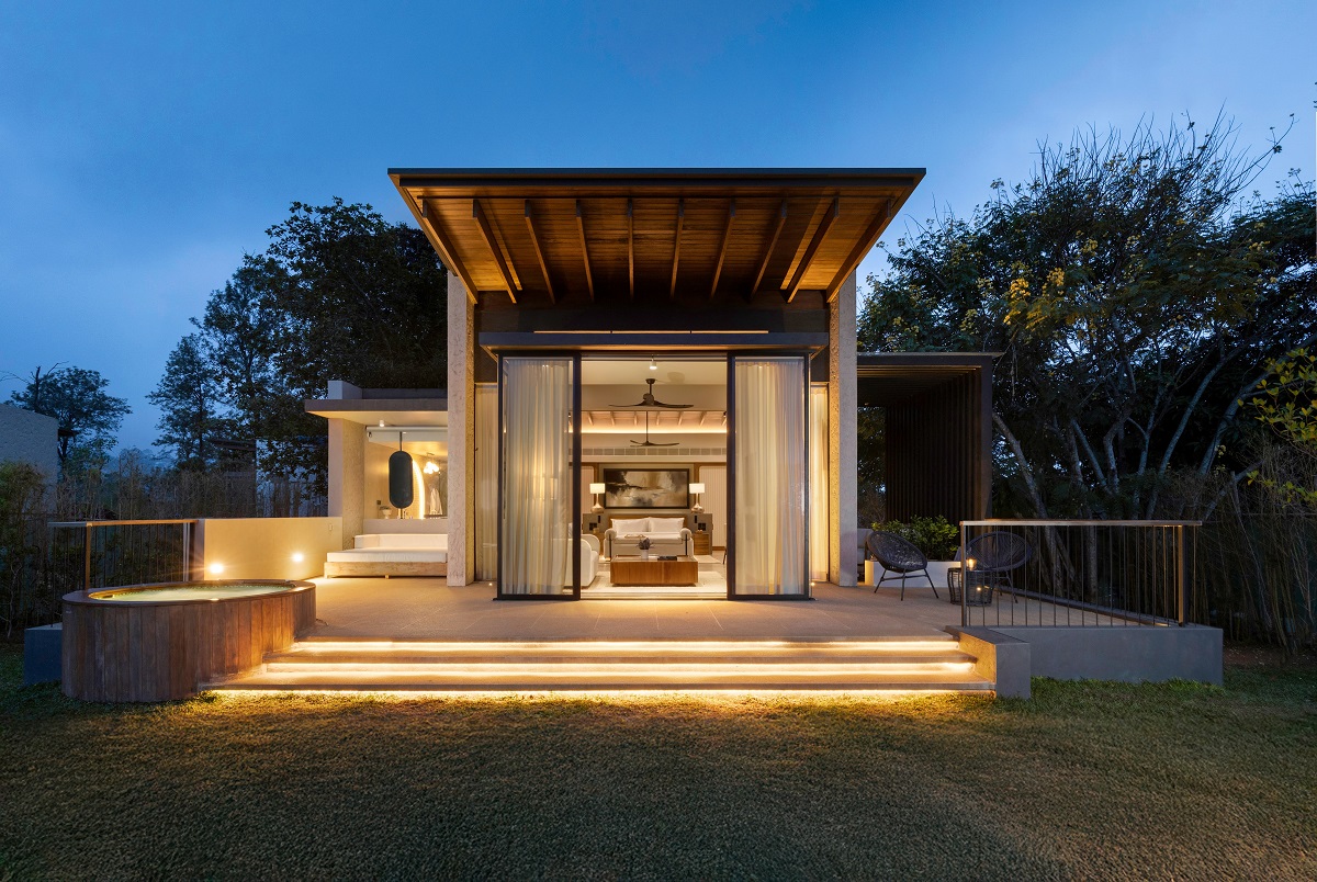 stand-alone guestroom villa at Uga Ghiri