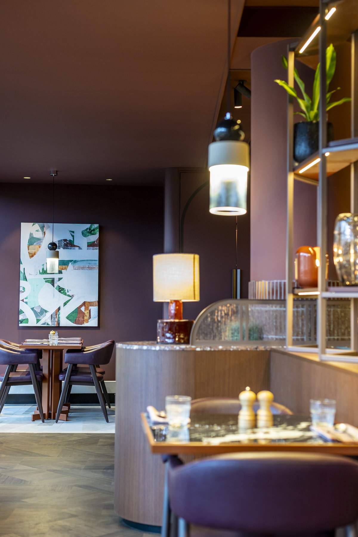 restaurant with bookcase detail in TRIBE Den Haag