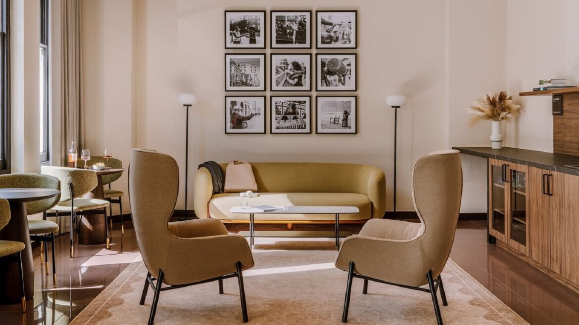 seating and lounge area in bob-w-london-kensington