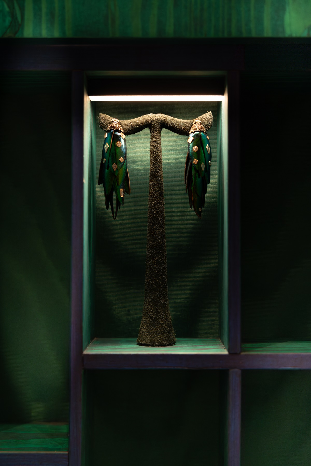 jewellery by Bibi Van der Velde on display in Rosewood amsterdam