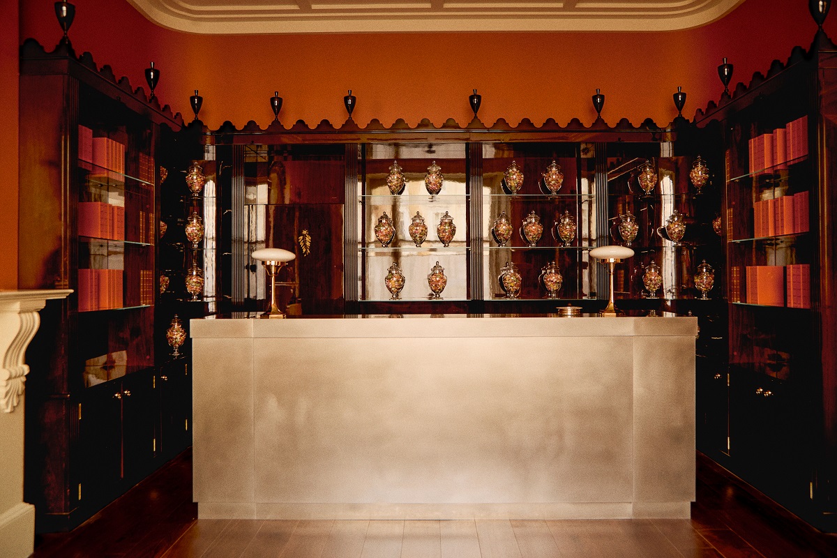 reception desk and lobby in Grand Hotel Bellevue