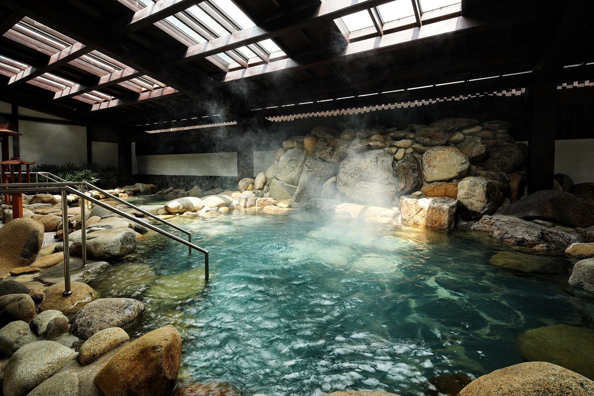 natural onsen hot springs at Hilton-Quang-Hanh-Onsen-Resort-Rock-Bath-Inside
