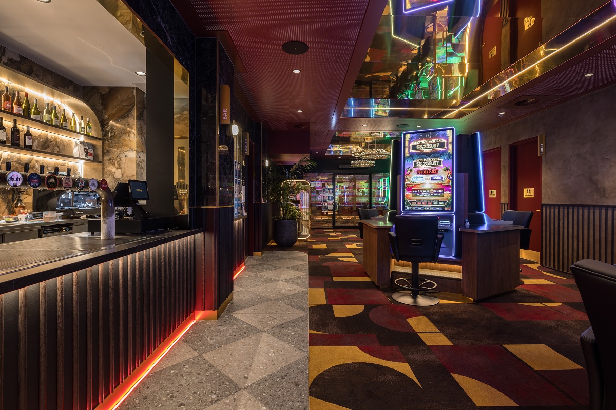 MarketsClub with modieus carpet on the floor