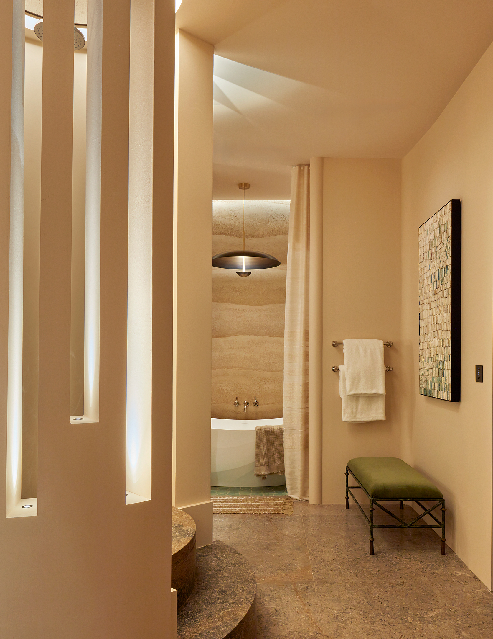 WOWhouse 2025 House of Rohl Primary Bathroom by 15o8 London_Photo_James McDonald022_WEB