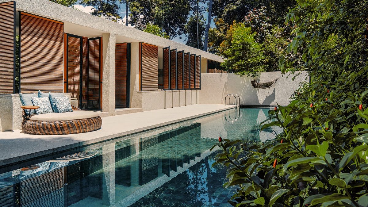 desaru-coast-stay-rainforest-grand-suite-lap-pool