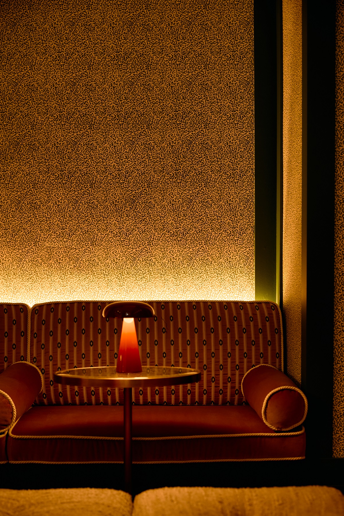 banquette, table and table light