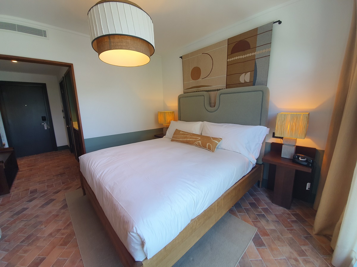 Hoxton sample room with bedisde and ceiling lights by Northern lights