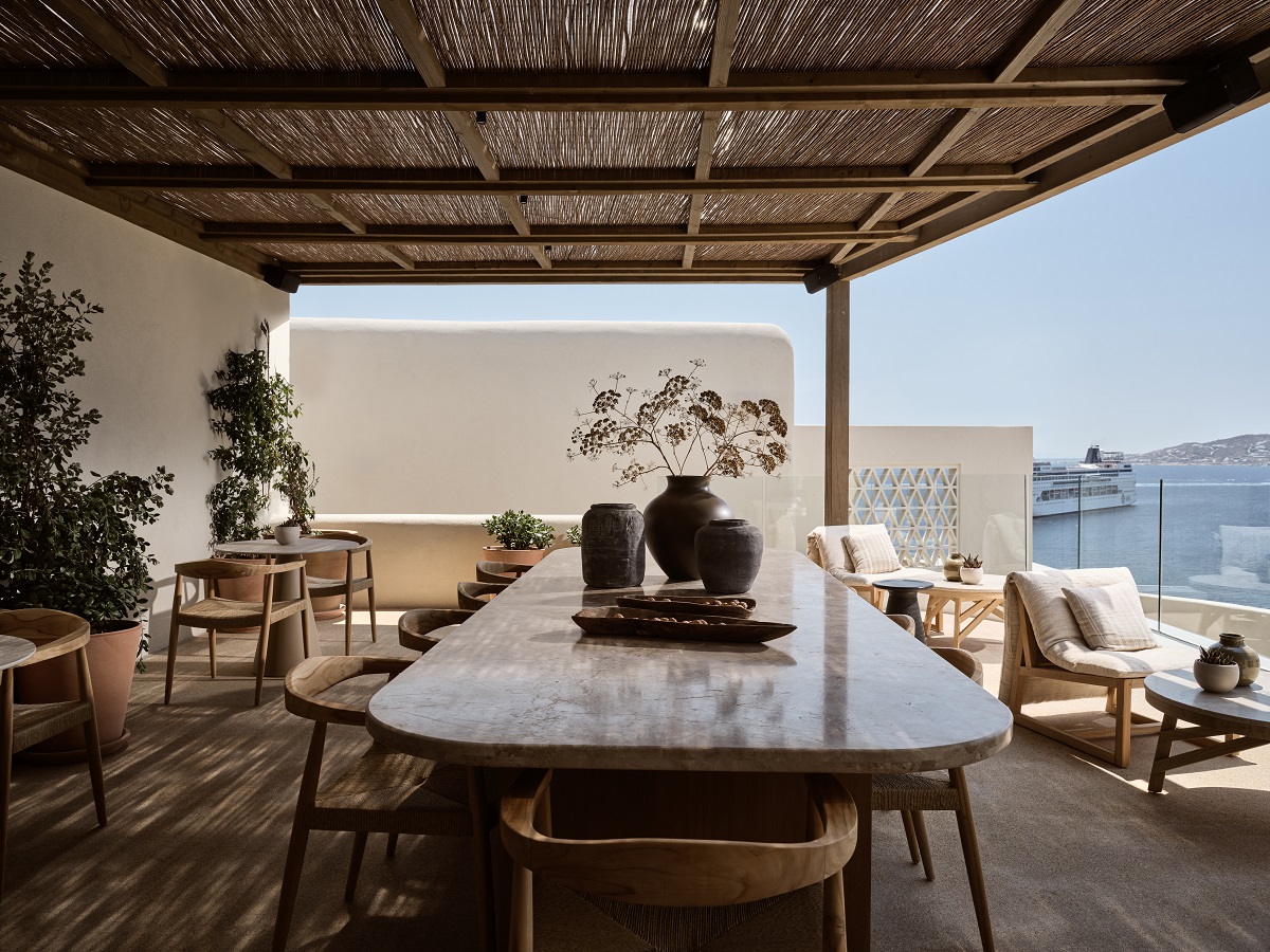 shaded terrace with seaview at Omeon Mykonos