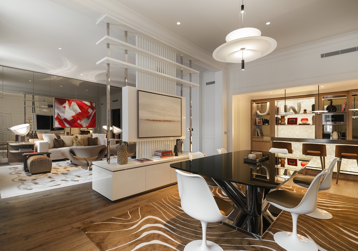 Opera suite - 70;s inspired in white and beige with red accents