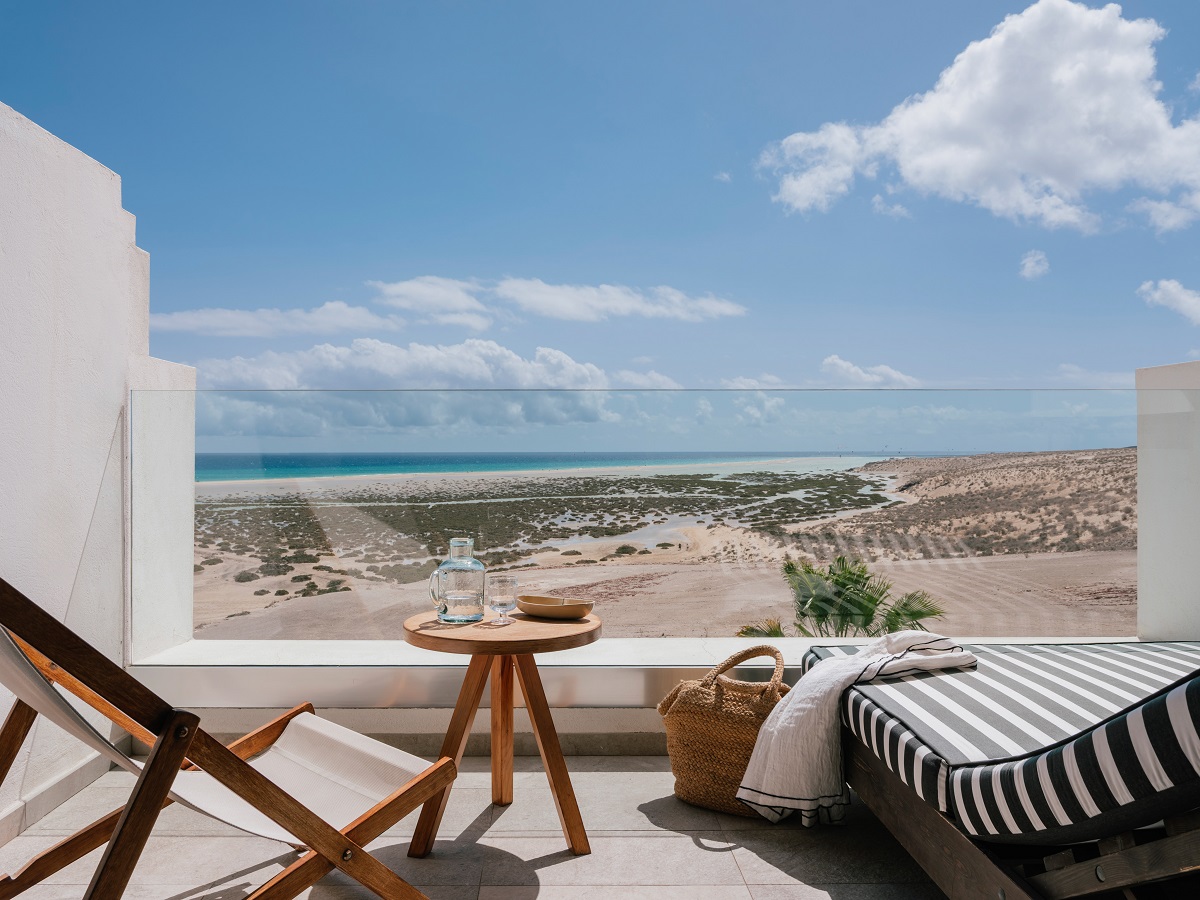 deckchairs on terrace with seaview at ZelFuerteventura-Zel Suite Ocean View