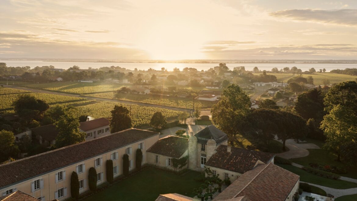 COMO Cordeillan-Bages - Aerial View