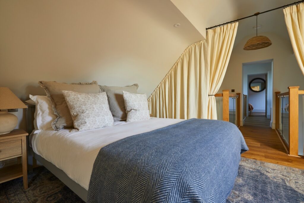The Tawny Hotel - The Owlets