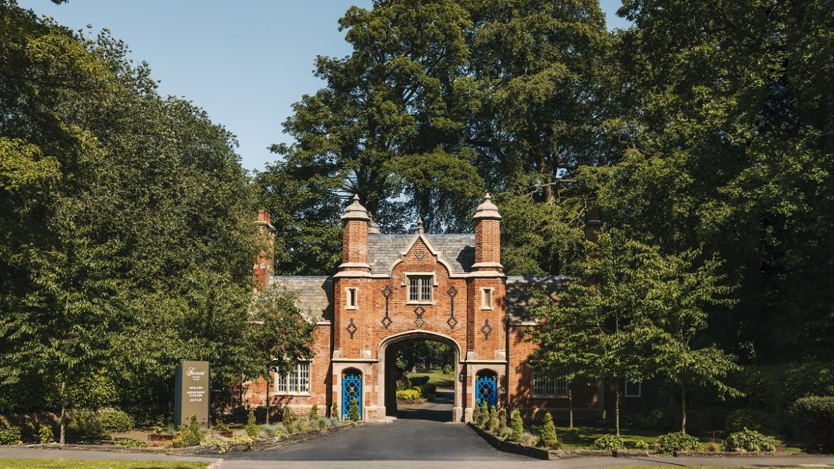 entrance to the estate - Fairmont Cheshire, The Mere