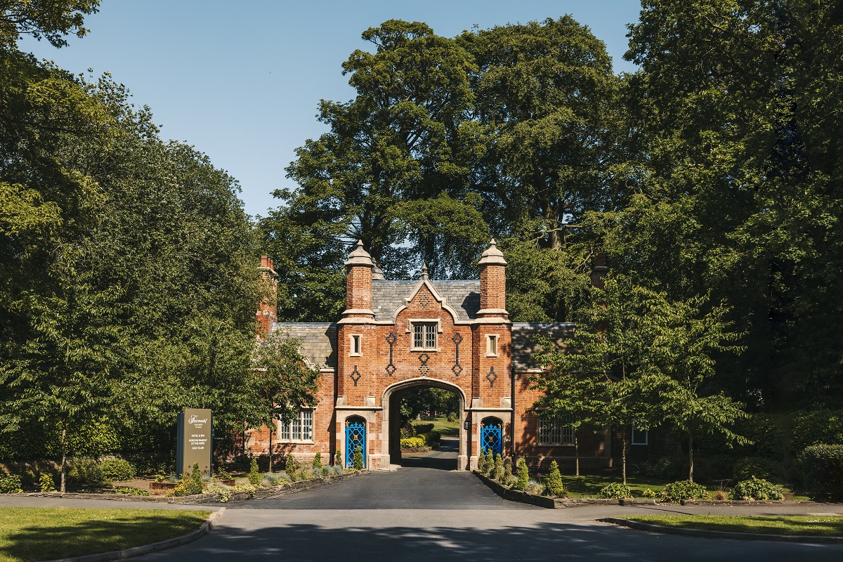 entrance to the estate - Fairmont Cheshire, The Mere