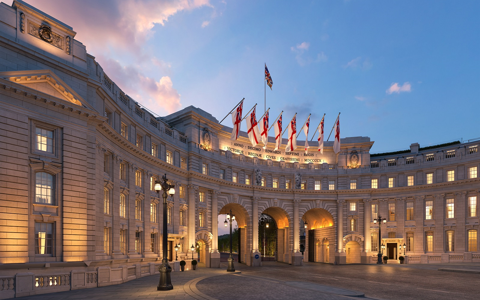 Waldorf-Astoria-London-Admiralty-Arch-Exterior