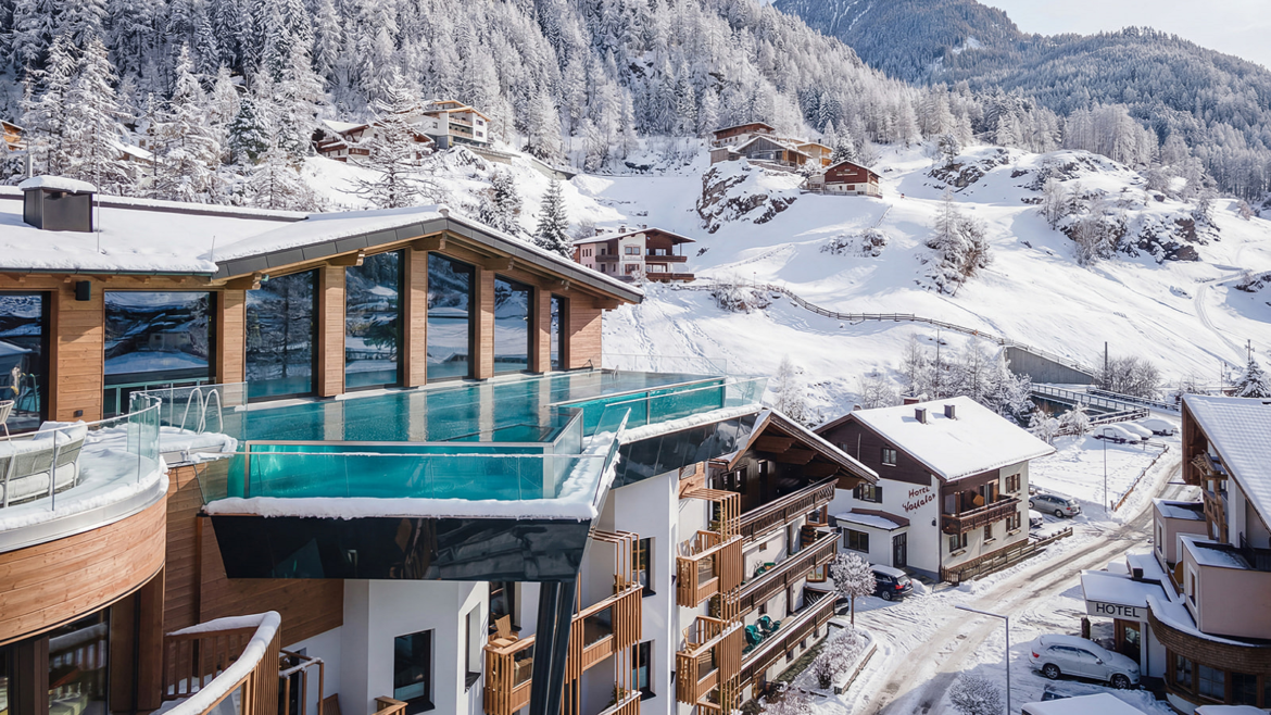 the family-owned five-star hotel Das Central in Sölden
