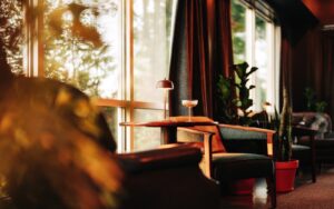Noble Lounge in Dexter hotel - chair, table and window detail