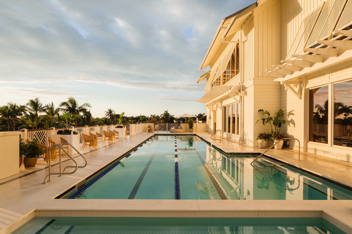 outdoor swimming pool at Four Seasons Naples