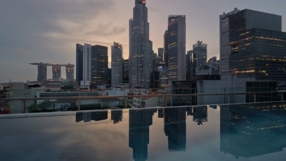 21 Carpenter - Infinity Pool & Lounge