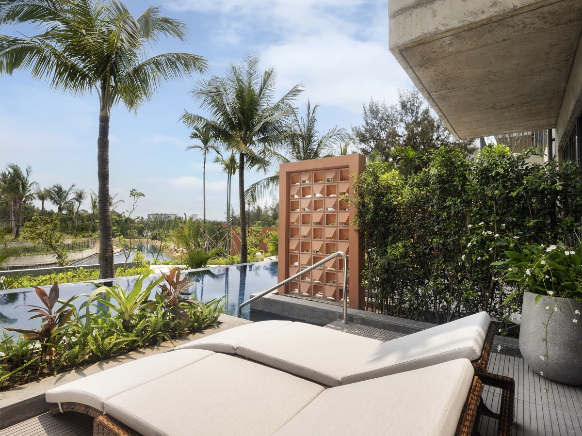 NHAAN-Resort-Spa-Hoi-An-Tapestry-Collection-by-Hilton-Deluxe-Room-with-Pool-Access-King