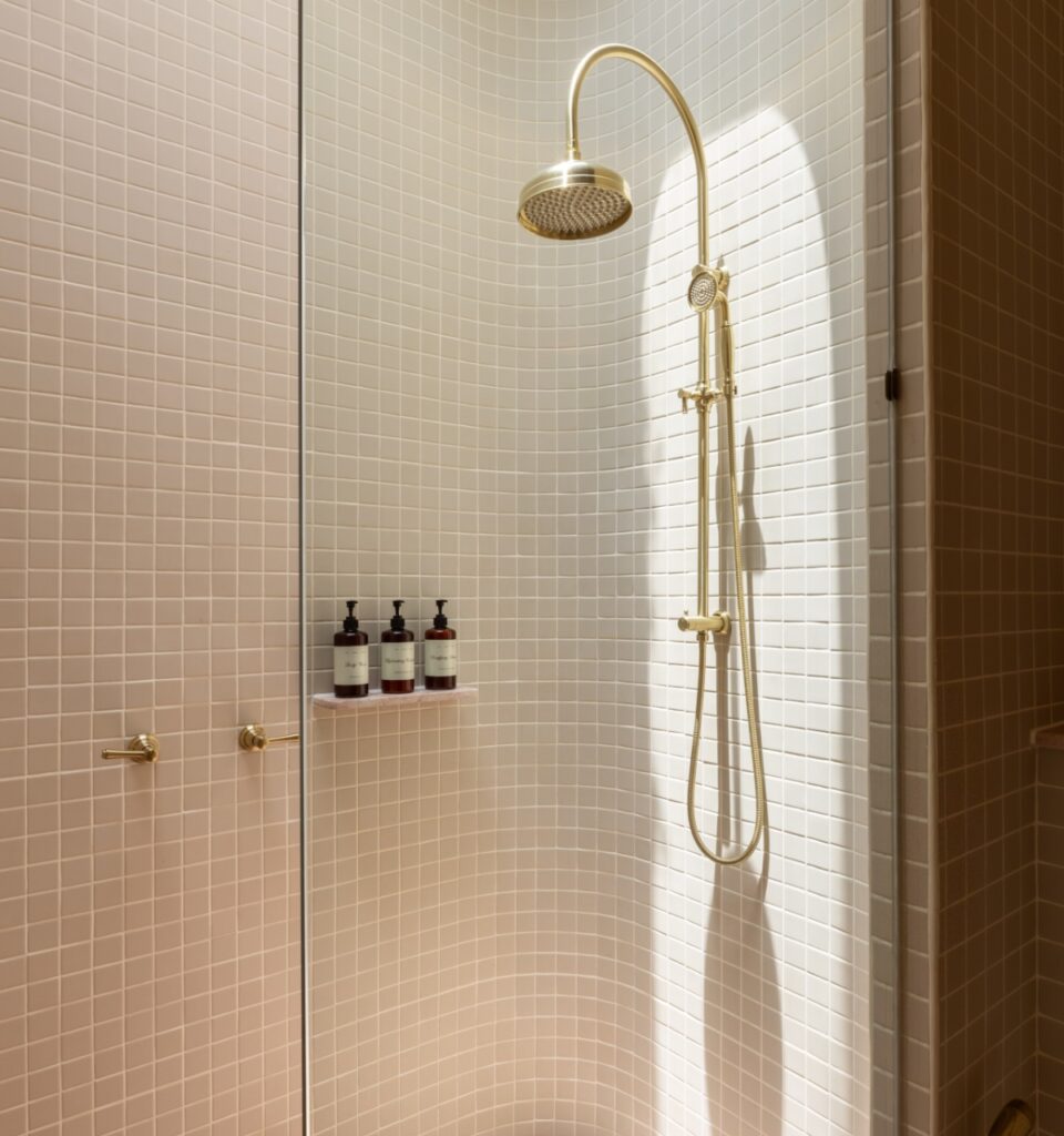 The Huntley Villas - Shower