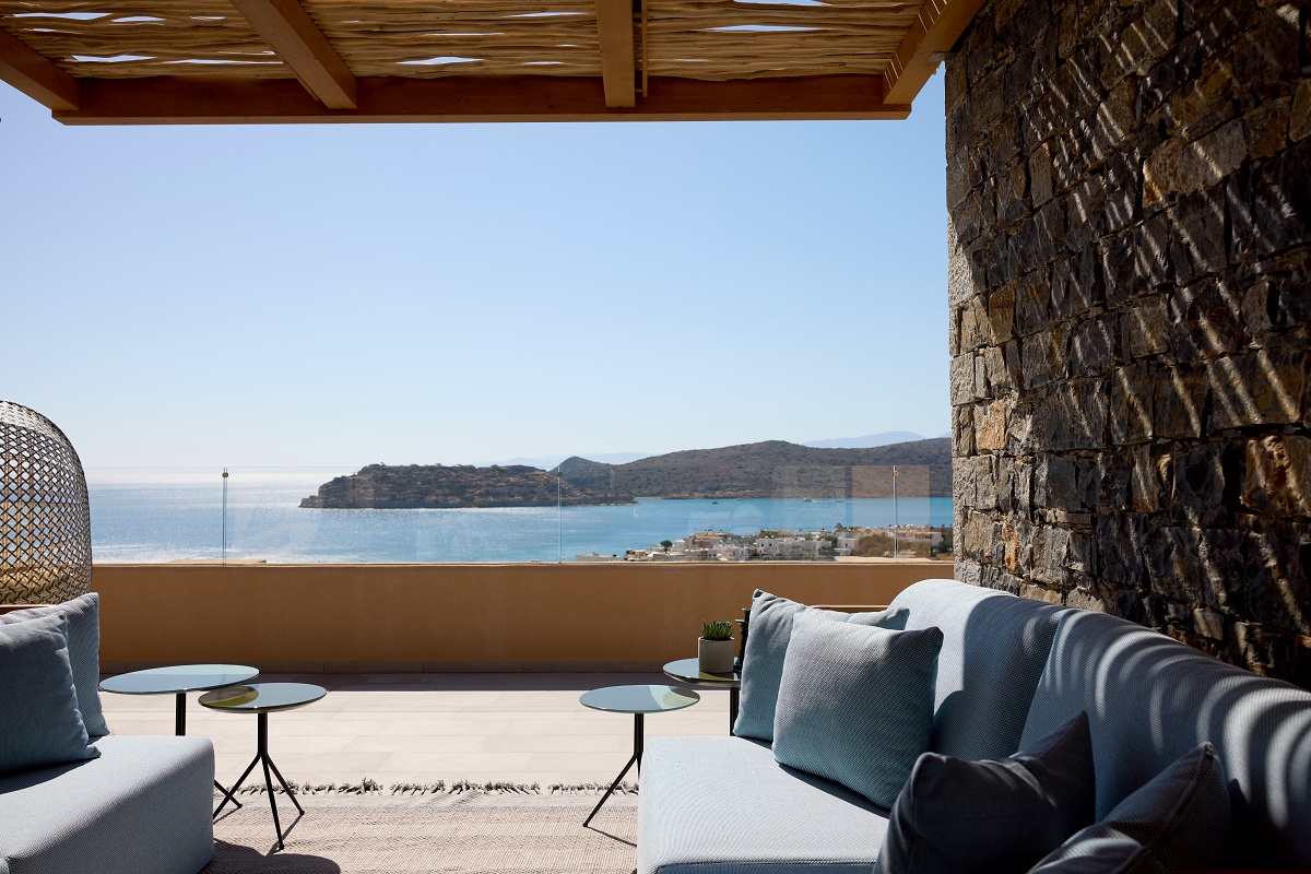 terrace from guestroom with seaview Cayo_ Deluxe Two Bedroom Suite Grand Terrace Private Pools