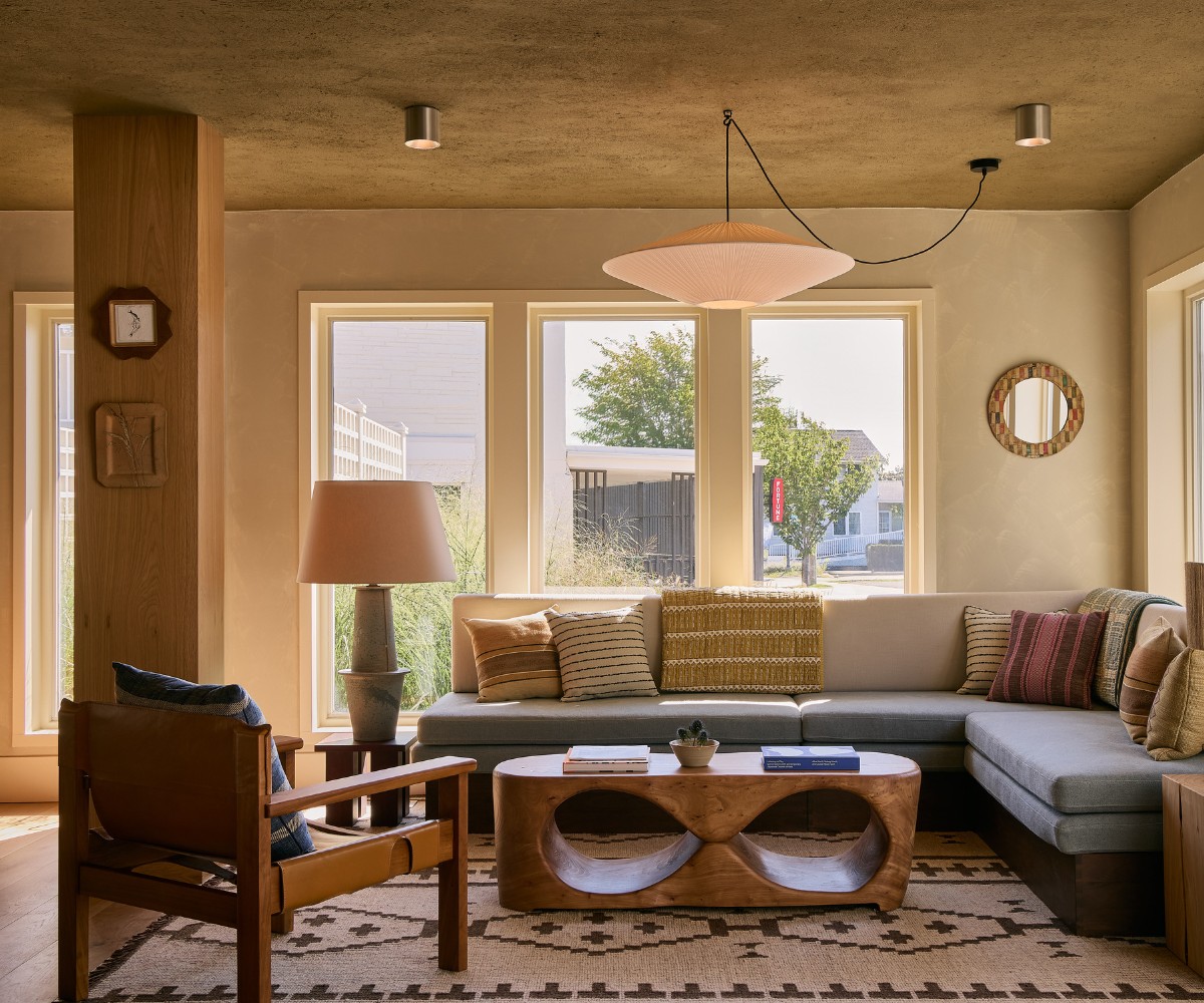 Oyster Estate lobby image