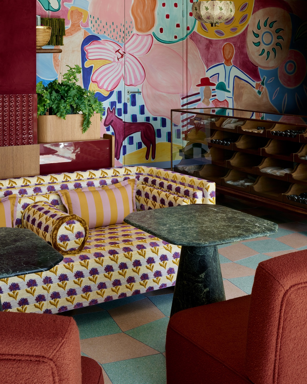 painted wall mural, patterns and colour in interior by Stephanie Barba Mendoza, Wilde Amsterdam 
