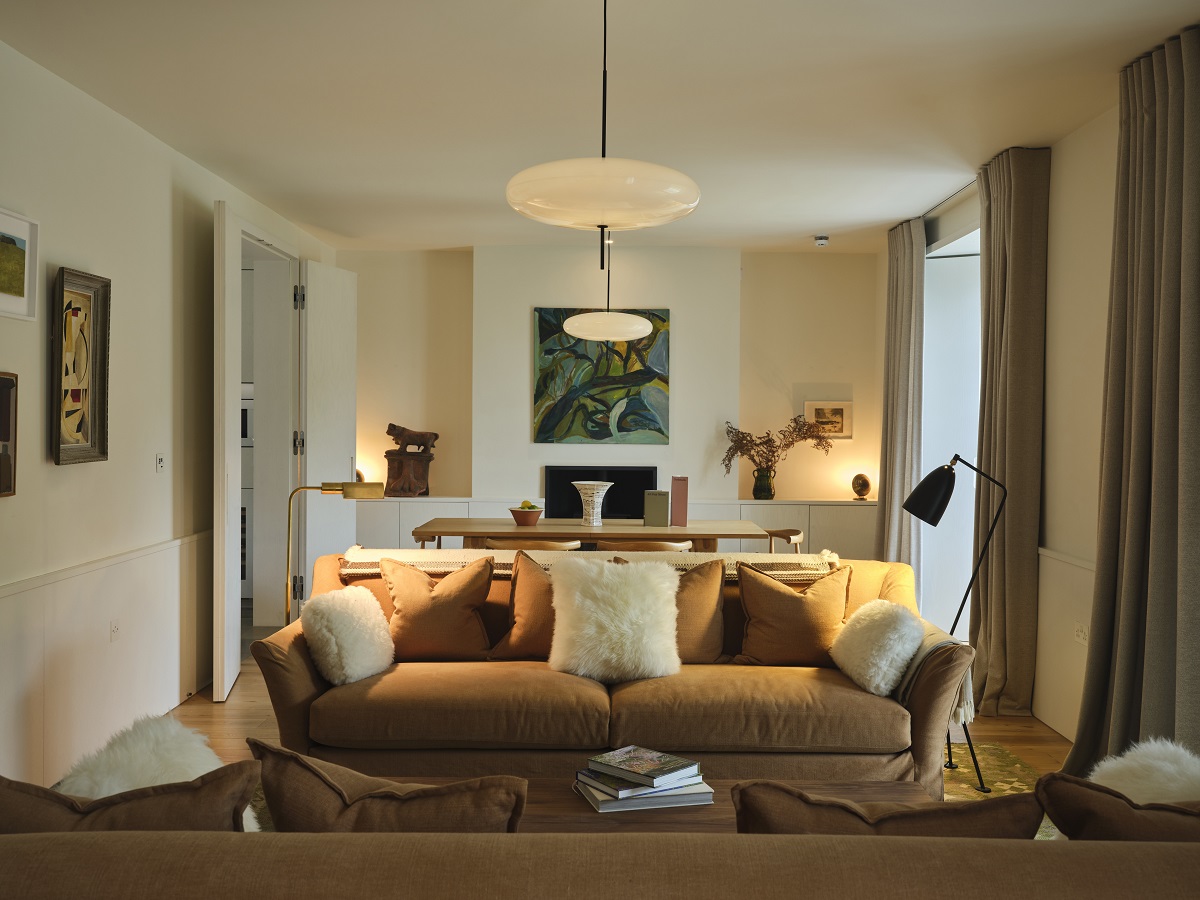 farmhouse interior lounge with comfortable sofas in Fowlescombe Farm