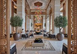 Mandarin Oriental Muscat lobby with surfaces by Atlas Concorde