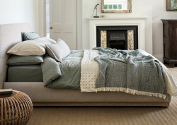 Naturalmat Halstock narrow bed in soft neautral tones