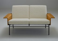 G10 couch in cream and wood by Ligne Roset