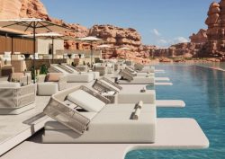Akula x Kelly Hoppen MBE