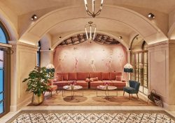 Hotel Motto in Vienna couch in alcove with mural in the LobbyReception (c) Oliver Jiszda