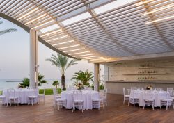 curved roof at Radisson Beach Resort Larnaca_outdoor restaurant