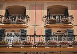 plaster pink façade of Belmond Hotel Splendido