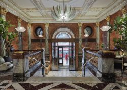 london-2017-hotel-lobby-entrance